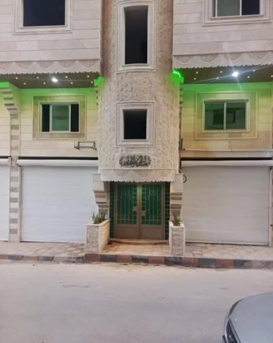 للبيع شقة ببيلا البوقية الشارع العام مباشرطابق رابع مساحة. 120