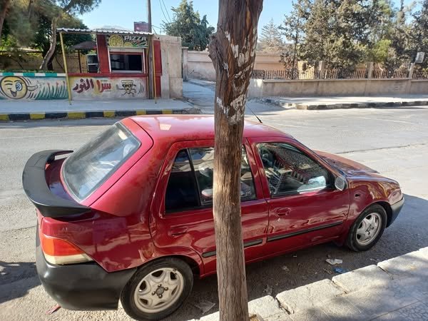 للبيع سيارة جيلي 2004 تسجيل 2006 مبخوخة نضافة  غرفة نضيفة  مرايا كهربا بلور كهربا  مجموعة صوت كاملة  ميتور عالمحرمة  للتواصل  0994548040 0955285221
