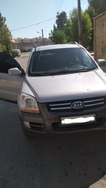 للبيع او داكيشه سبورتاج ٢٠٠٧ خالي برا جوا اوربي ديزل ناقص الفتحه موجود بحلب ٠٩٣٧٧٠٧٣٩١