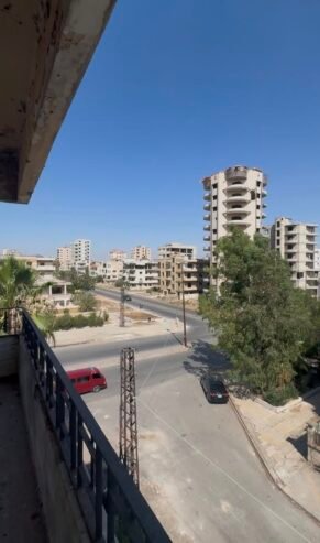 للبيع شقة بالوعر بالجزيرة الاولى عشارع عام قرب فيلا ابو خاطر
