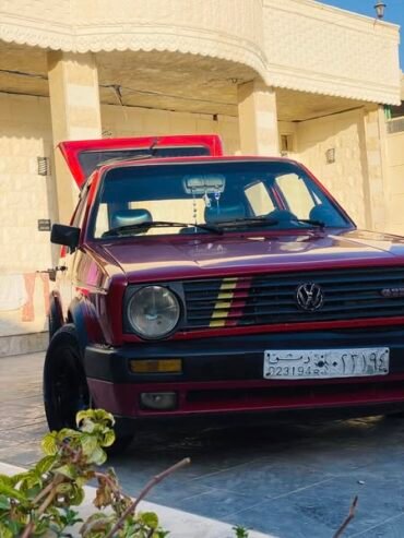 للبيع كولف ٧٦ محرك ١٦ مجنطة مع طقم ستبنة