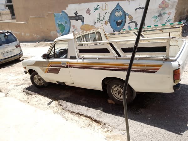 السياره نيسان موديل 94محرك انظيف دولاب 85% كهرباء شغال موجود في عفرين في نمره نظامي كارت نظامي على رقم9647817803254+