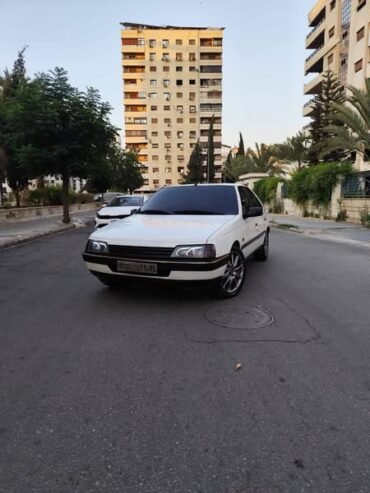 يجو ٤٠٥ فرنسي  موديل ١٩٩٤ خالية من جوا زنار نضافة من برا  محرك ٢٠٠٠ لاخطبوط ميلين