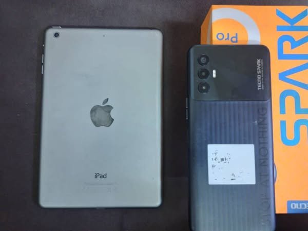 بيعا وحده ايفون ايباد  تكنو سبارك 8 برو  لتواصل 0981142446 تواجد نهر عيشه  سعر 950