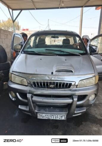 فإن مغلق موديل ٢٠٠٢نظيف مكيف بارد وحار شغال