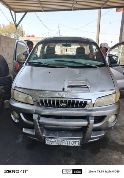 فإن مغلق موديل ٢٠٠٢نظيف مكيف بارد وحار شغال