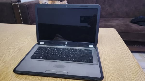 لابتوب hd للبيع  جيل 3  رام 4   هارد  750    معالج amd 8 السعر  500  الف تواصل 0949915552