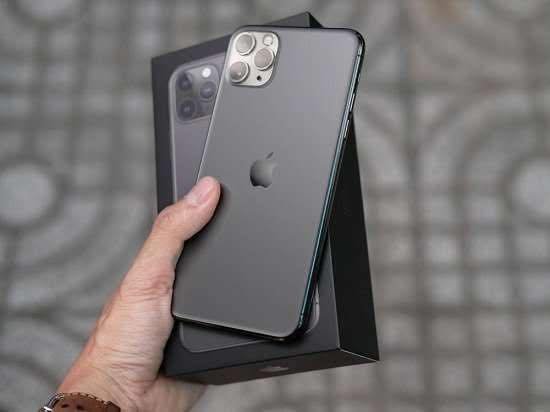 للبيع iPhone 11 Pro Max